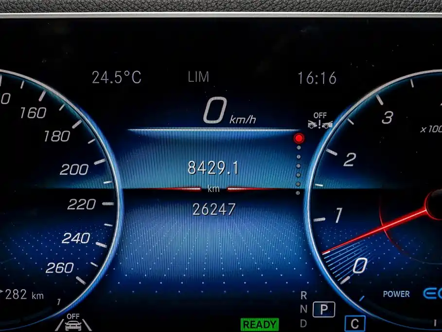 Mercedes-Benz GLE (Import) — миниатюра 14
