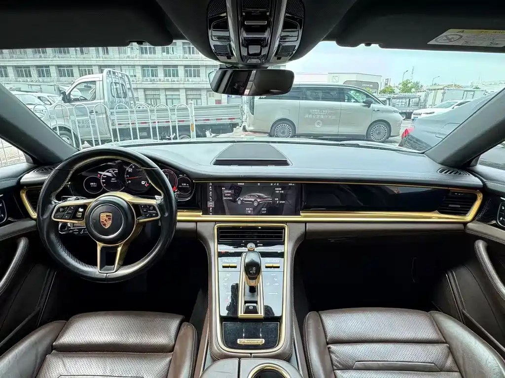 Porsche Panamera — миниатюра 5