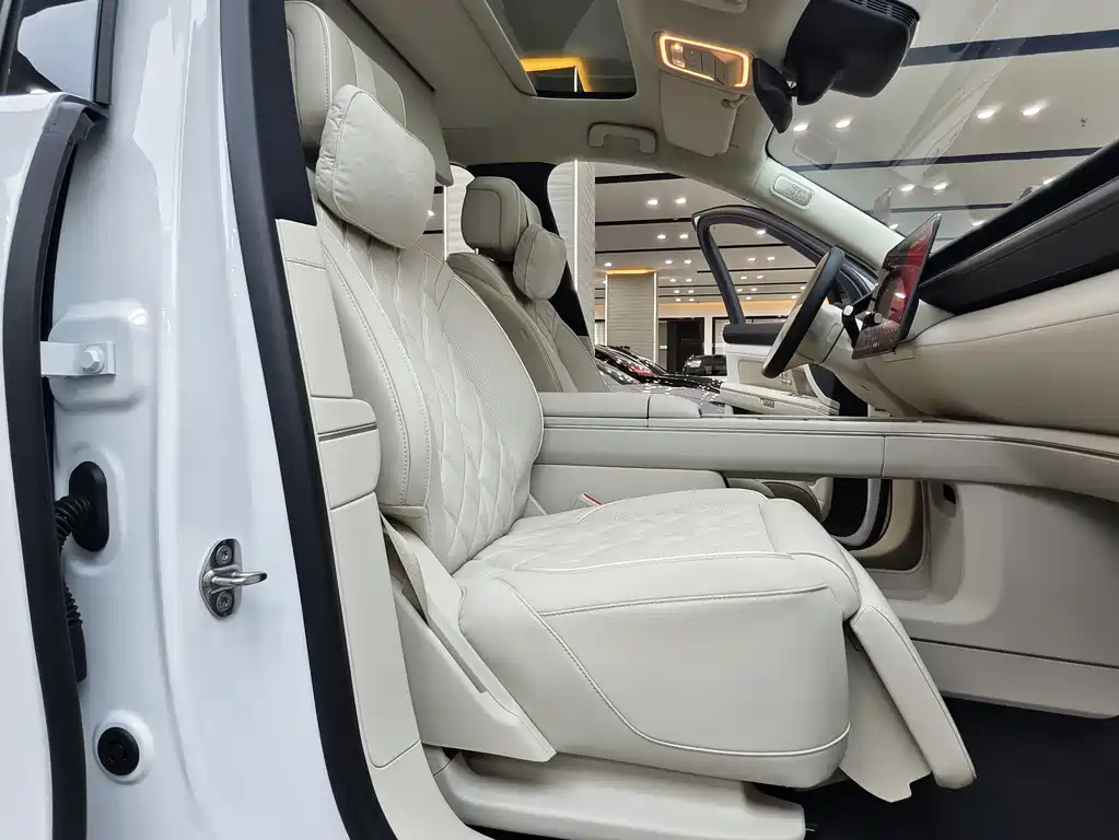 NIO ES8 — миниатюра 7