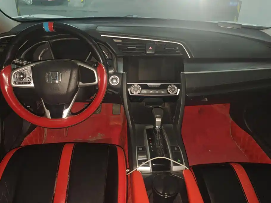 Honda Civic — миниатюра 12