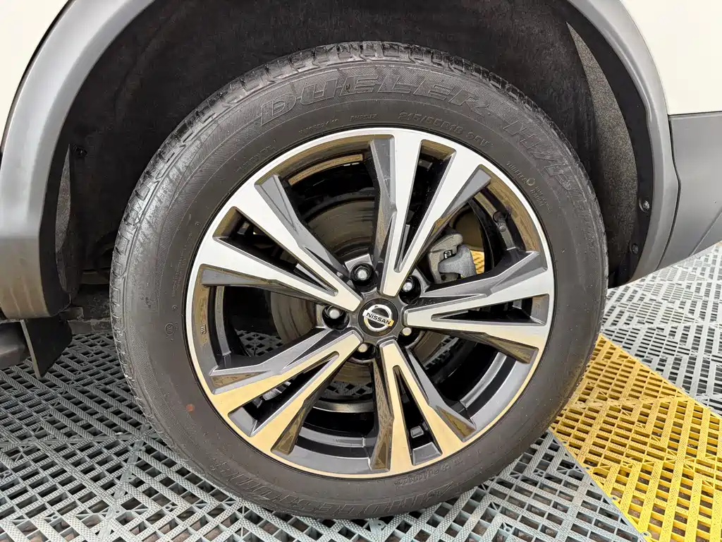 Nissan Qashqai — миниатюра 28