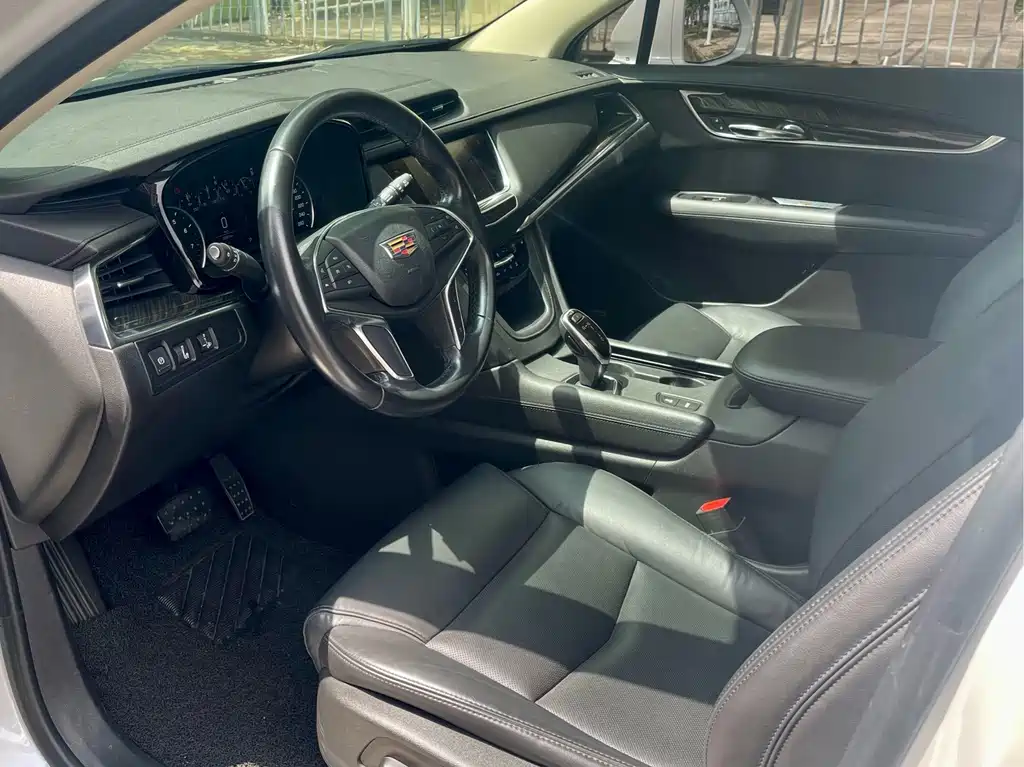 Cadillac XT5 — миниатюра 4