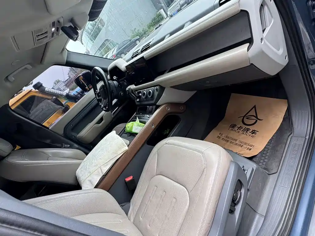 Land Rover Defender — миниатюра 2