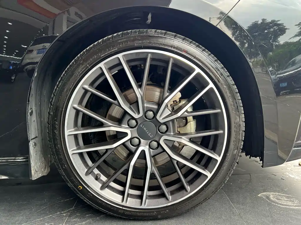 Lynk & Co 03 — миниатюра 13