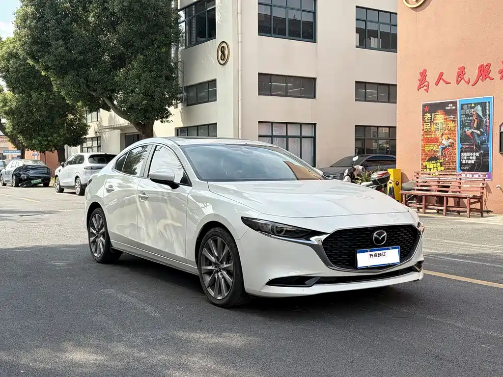 Mazda 3 Axela — миниатюра 2