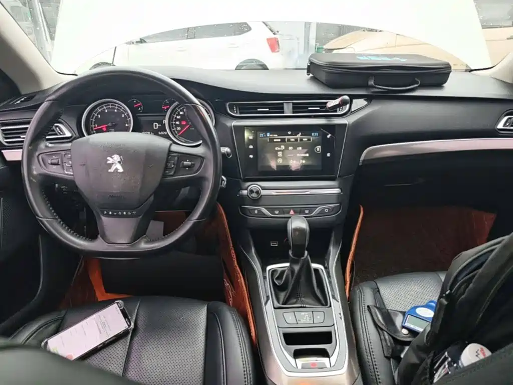 Peugeot 408 — миниатюра 10