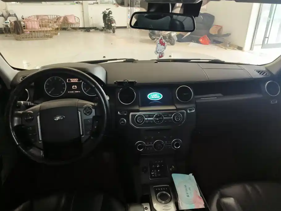 Land Rover Discovery — миниатюра 12