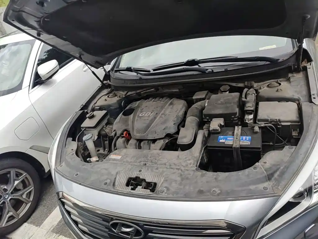 Hyundai Sonata — миниатюра 11