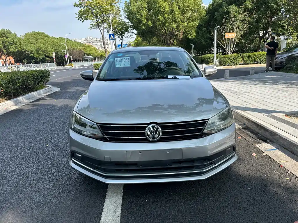 Volkswagen Sagitar — миниатюра 2