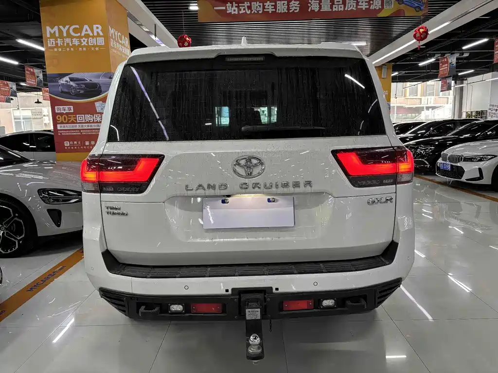 Toyota Land Cruiser — миниатюра 8