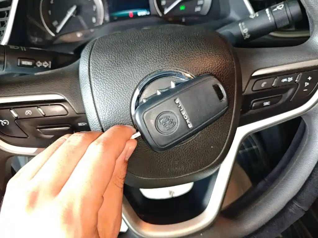 Buick Excelle — миниатюра 17