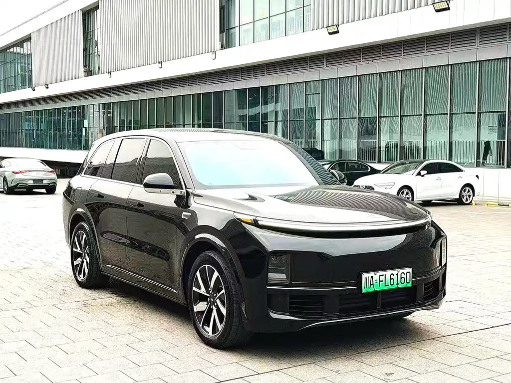 Li Auto L8 2023 Pro