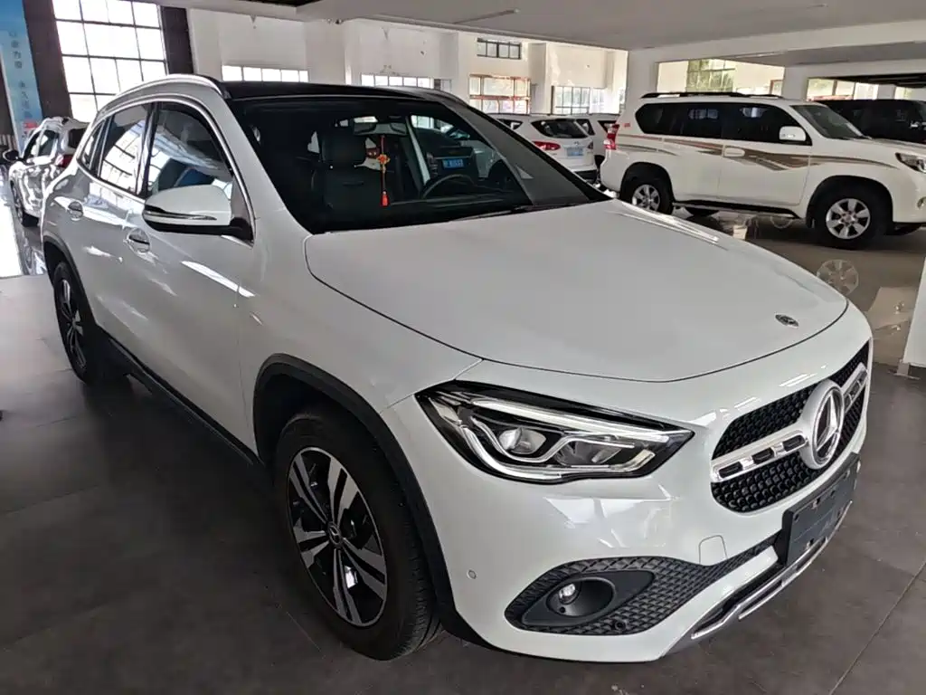 Mercedes-Benz GLA — миниатюра 4