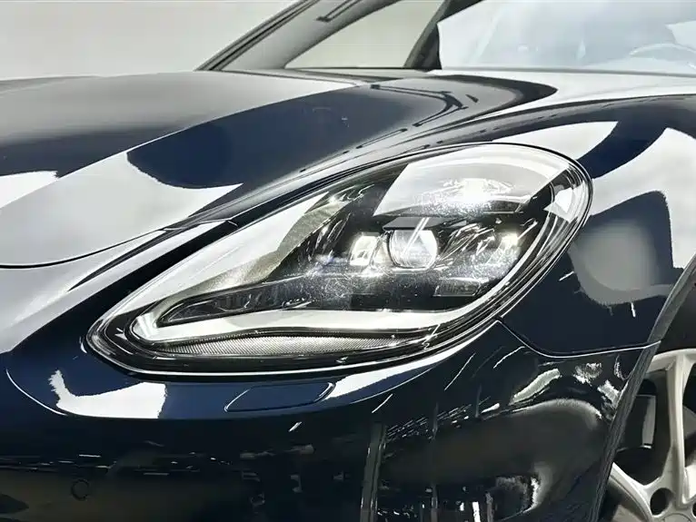 Porsche Panamera — миниатюра 8