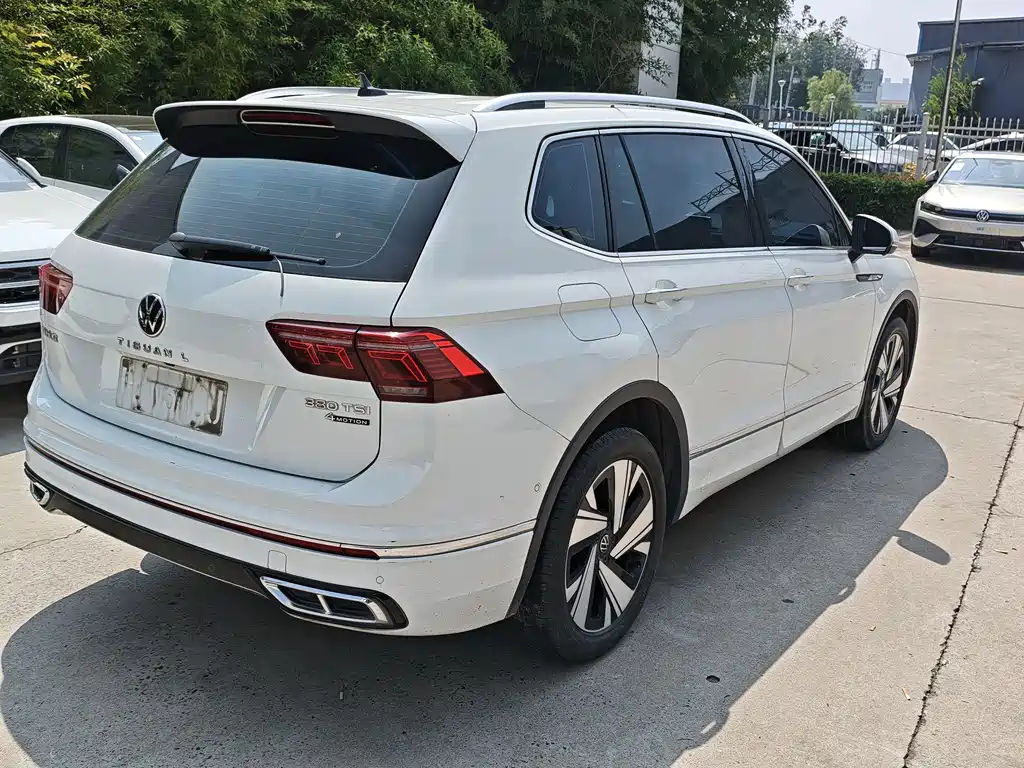 Volkswagen Tiguan L — миниатюра 3