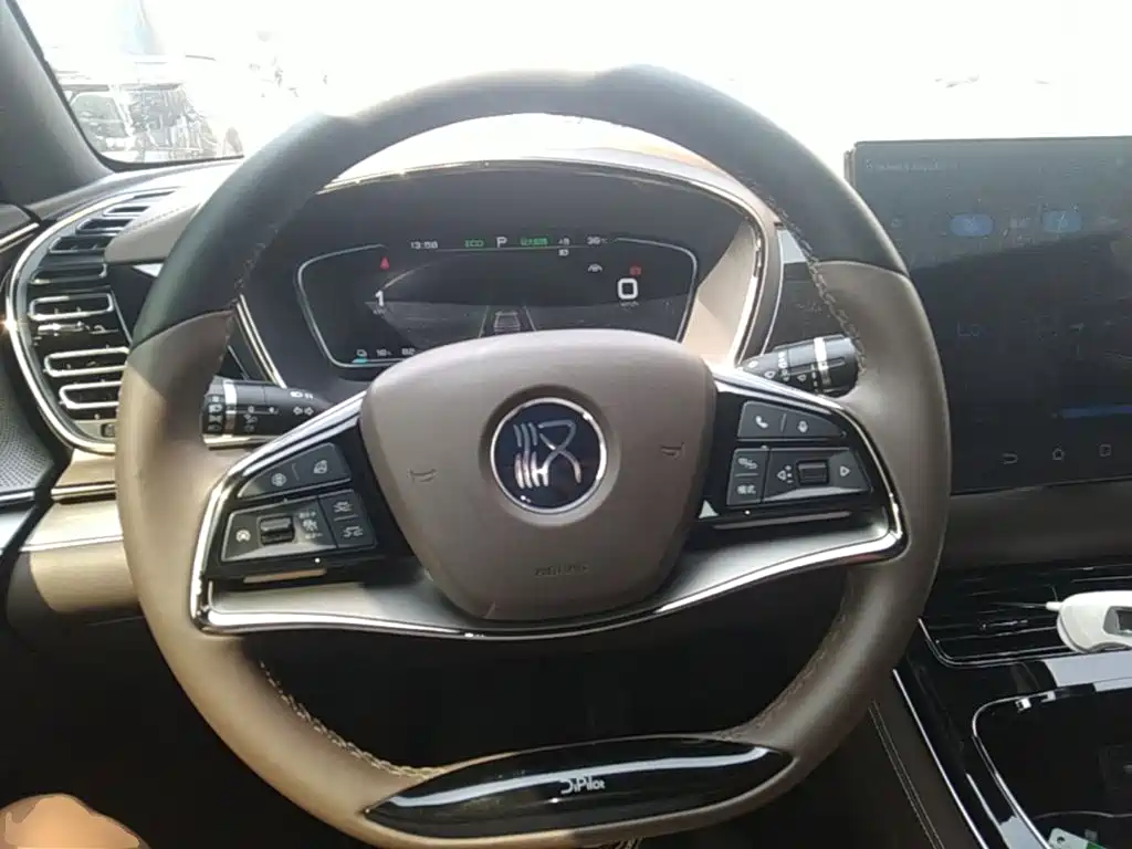 BYD Han — миниатюра 11