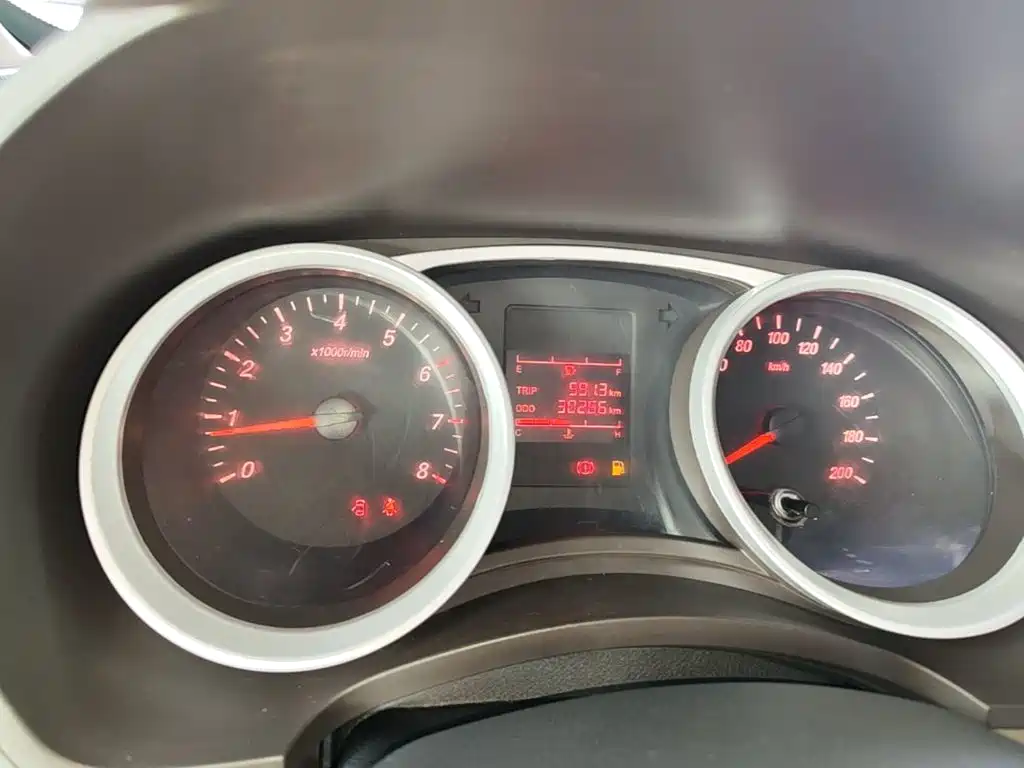 Wuling Hongguang — миниатюра 12