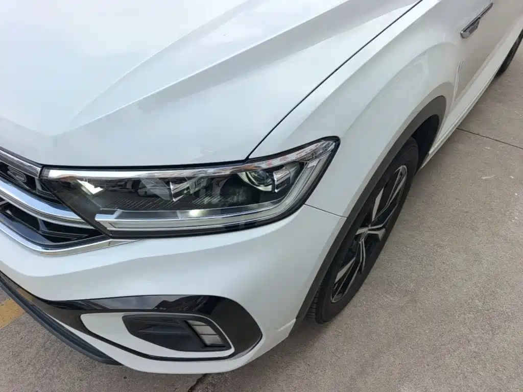 Volkswagen T-Roc — миниатюра 24