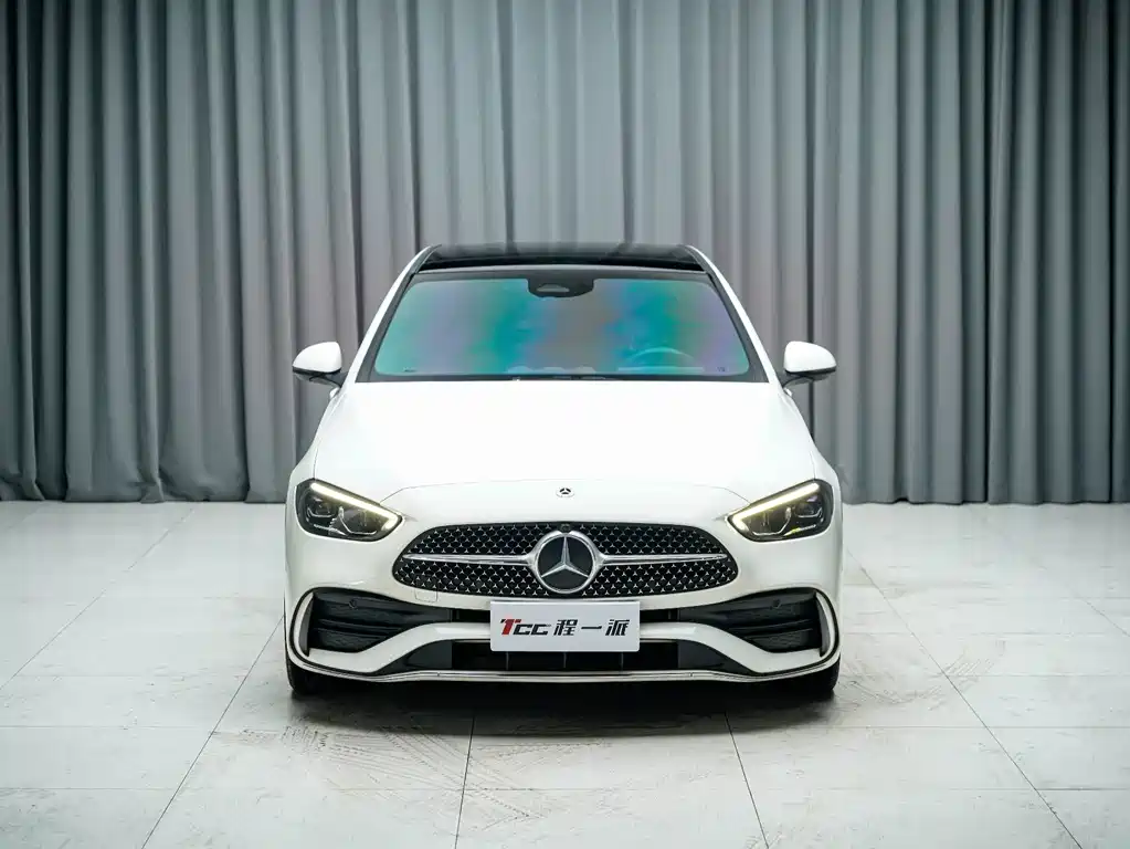 Mercedes-Benz C-Class — миниатюра 2