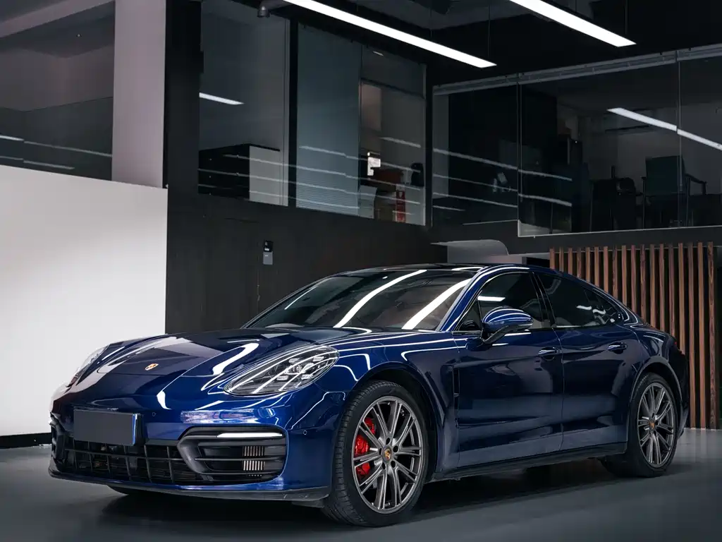 Porsche Panamera 2022