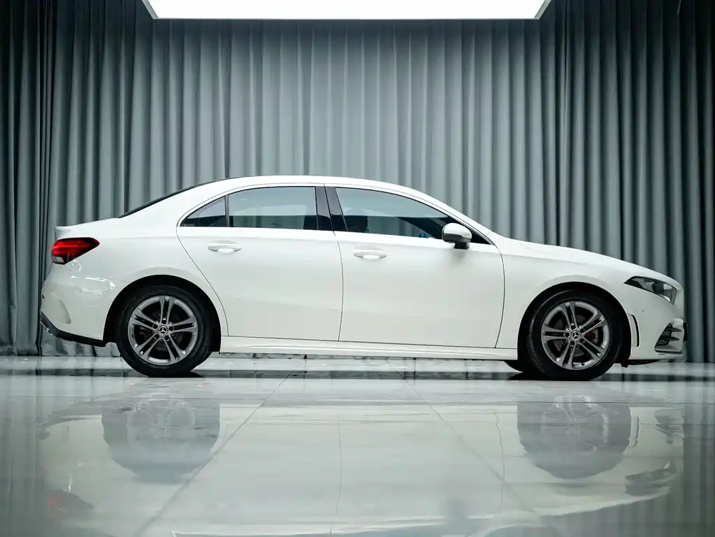 Mercedes-Benz A-Class — миниатюра 4