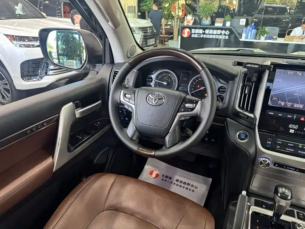 Toyota Land Cruiser — миниатюра 14