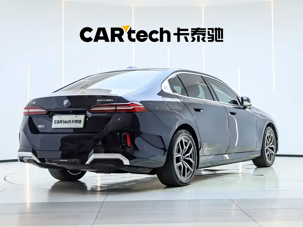 BMW i5 — миниатюра 7