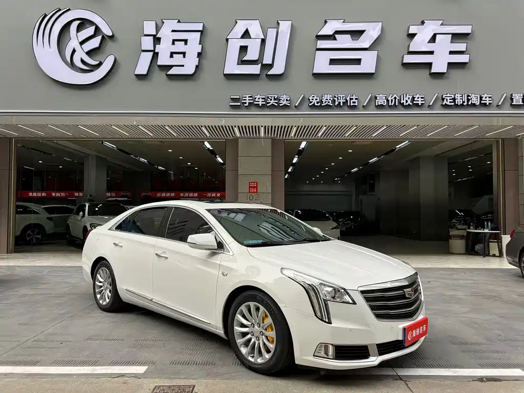 CADILLAC XTS