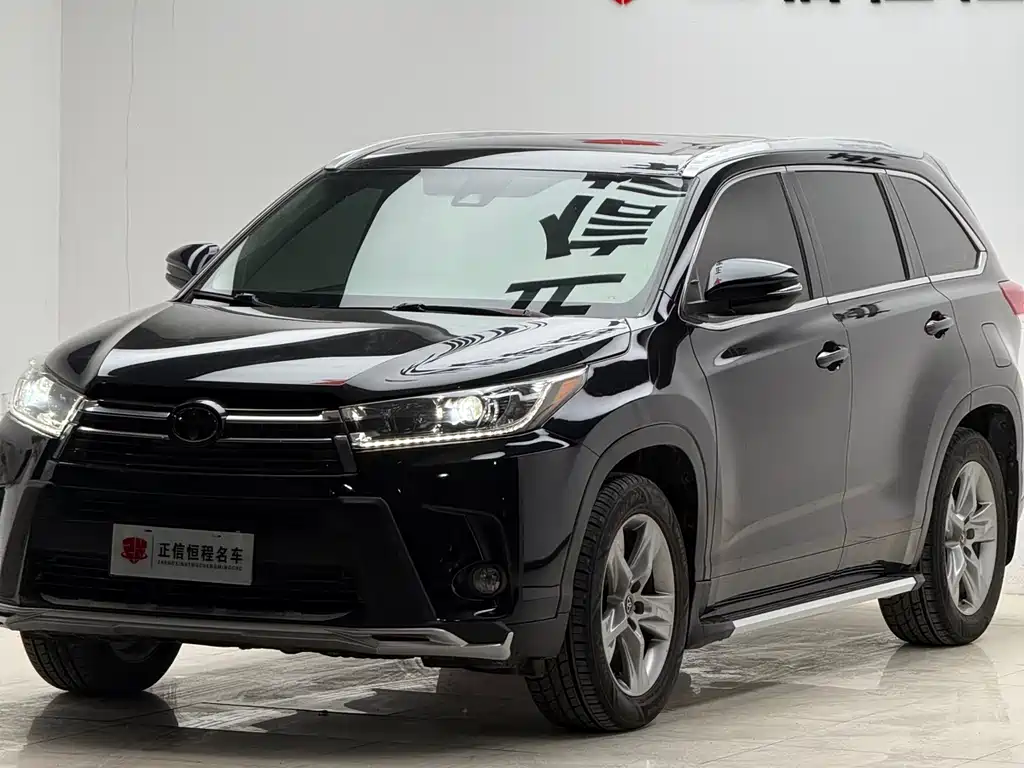 TOYOTA HIGHLANDER
