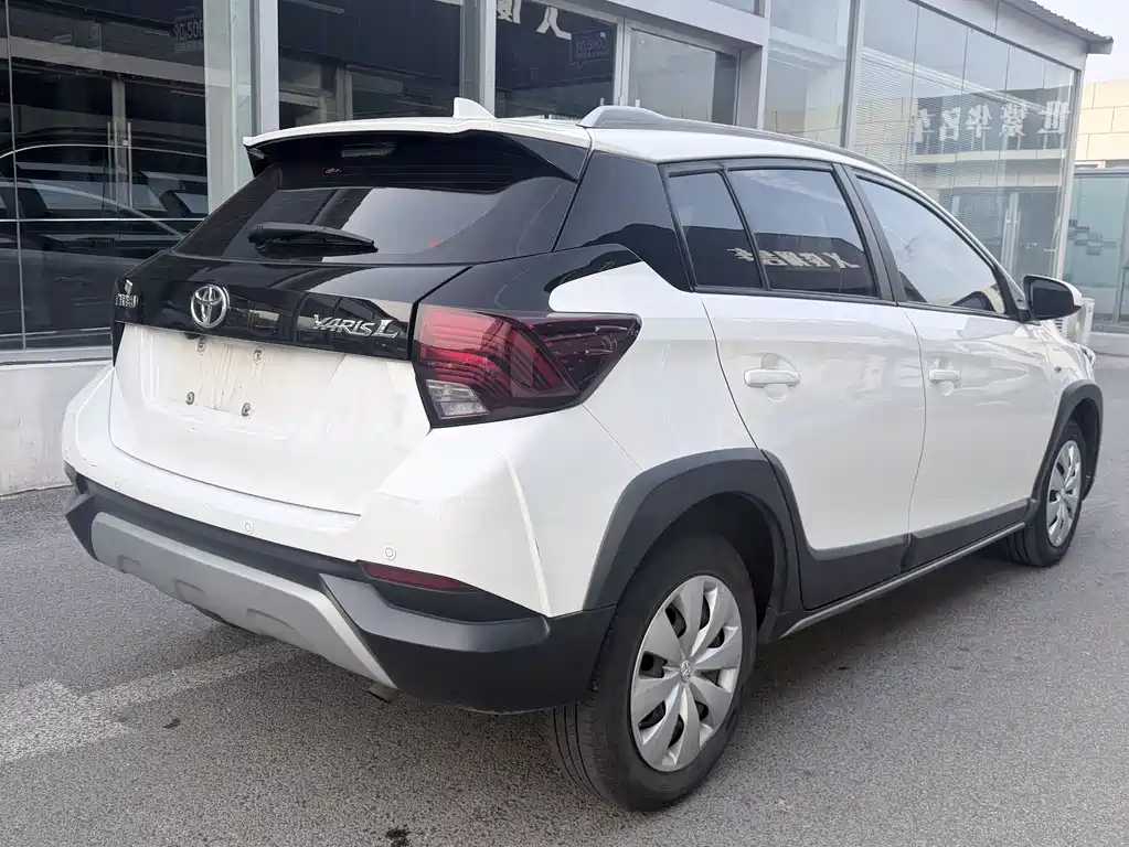 TOYOTA YARIS L ZHIXUAN