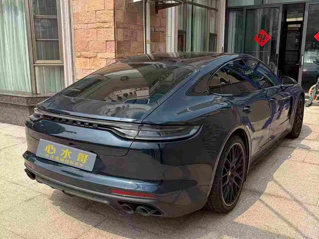 Porsche Panamera — миниатюра 2