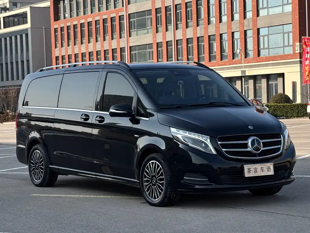 MERCEDES-BENZ V CLASS