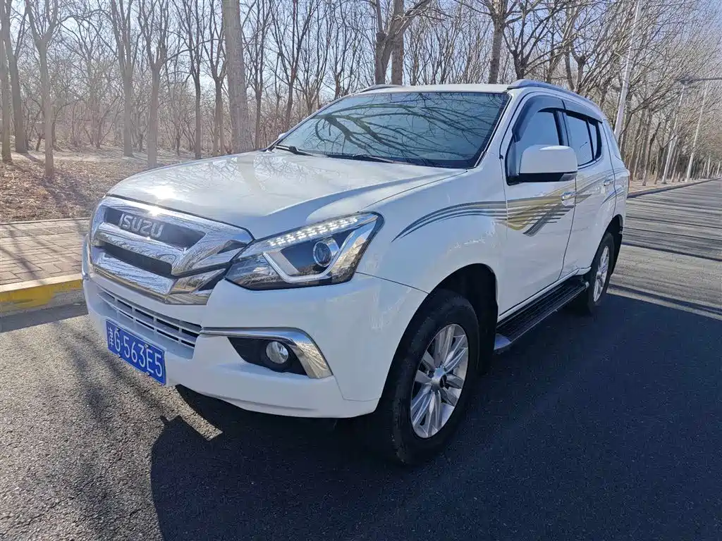 Isuzu MU-X 2018