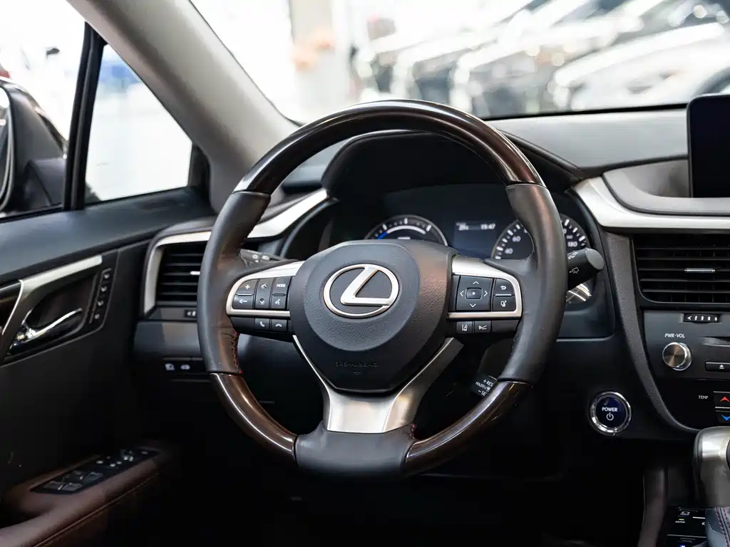 Lexus RX — миниатюра 14