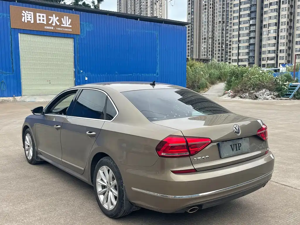 Volkswagen Passat — миниатюра 7