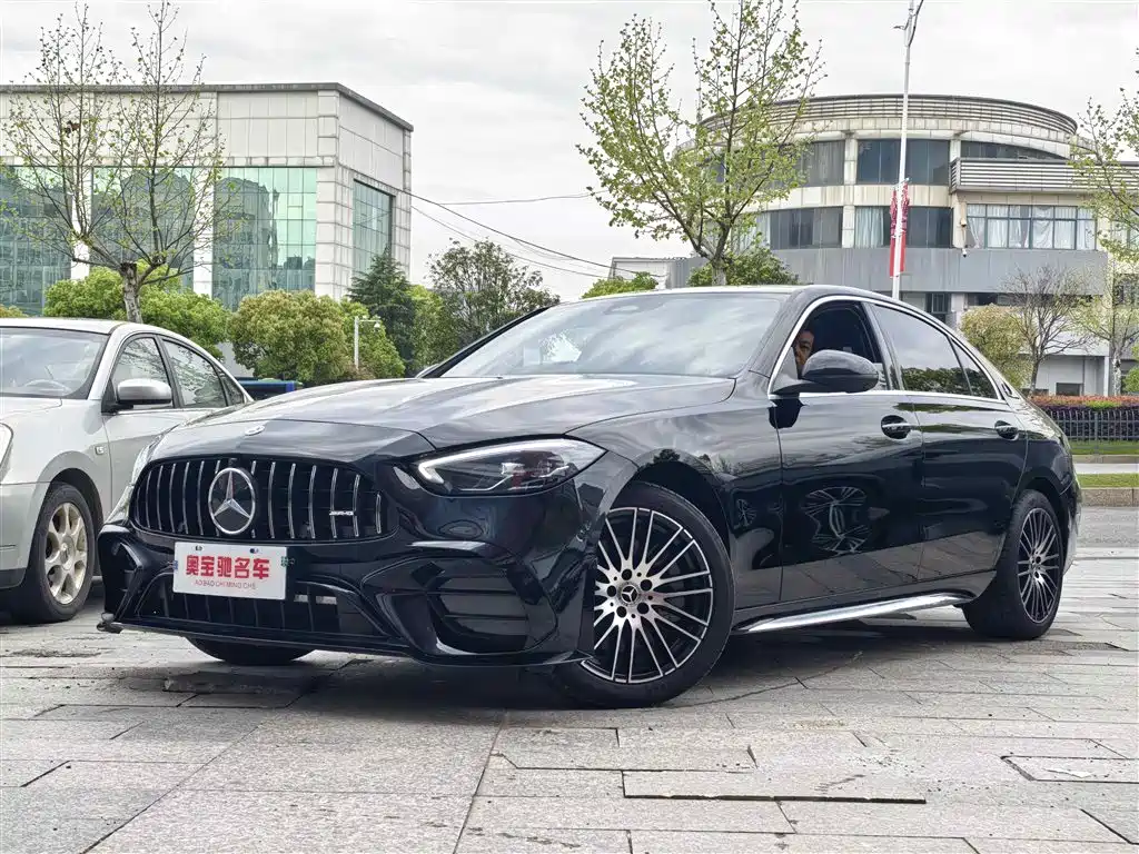 Mercedes-Benz C-Class 2025