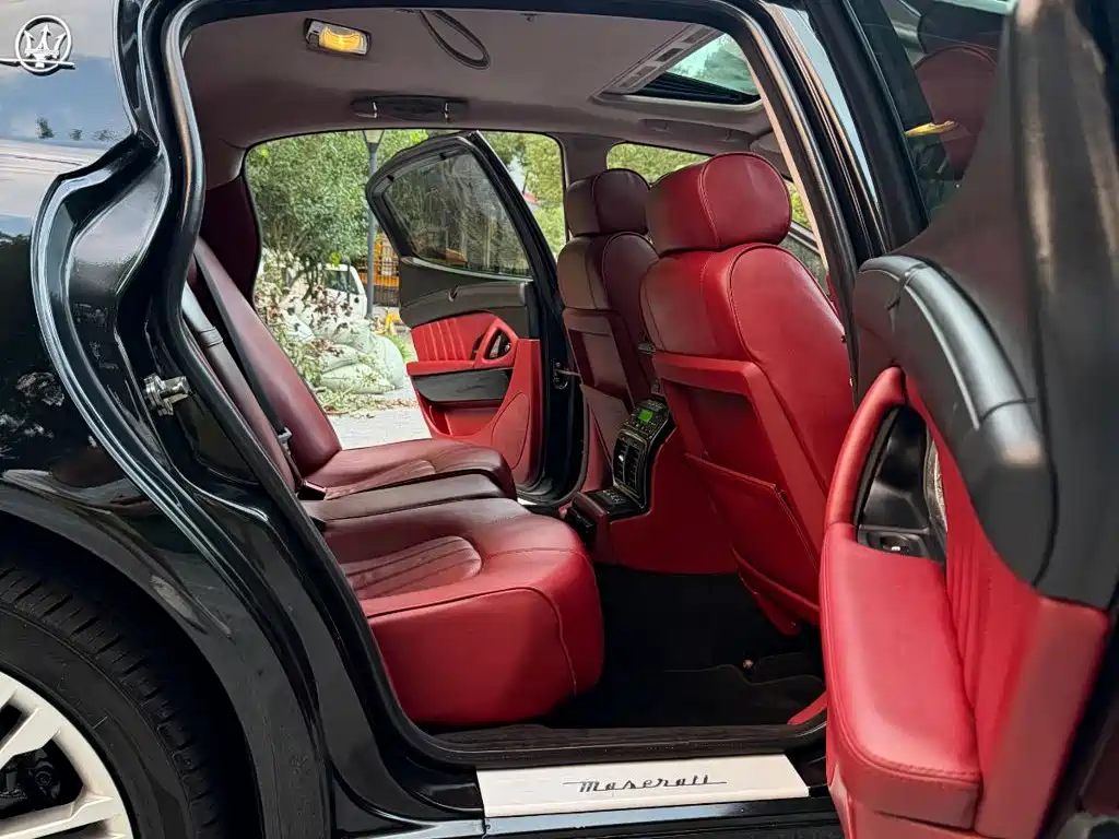 Maserati Quattroporte — миниатюра 11