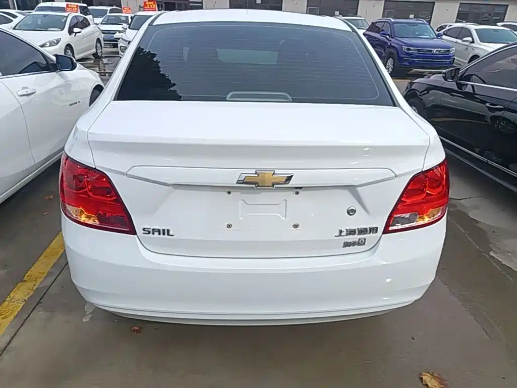 Chevrolet Sail — миниатюра 6