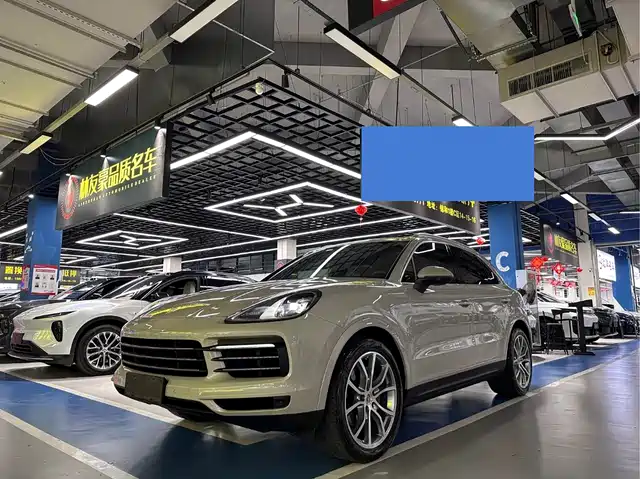 PORSCHE CAYENNE 2021