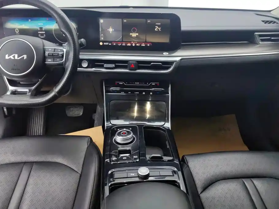Kia K5 — миниатюра 13