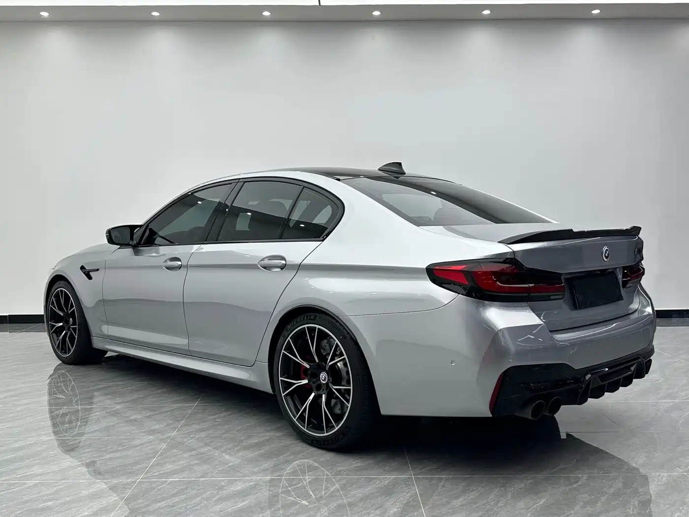 BMW M5