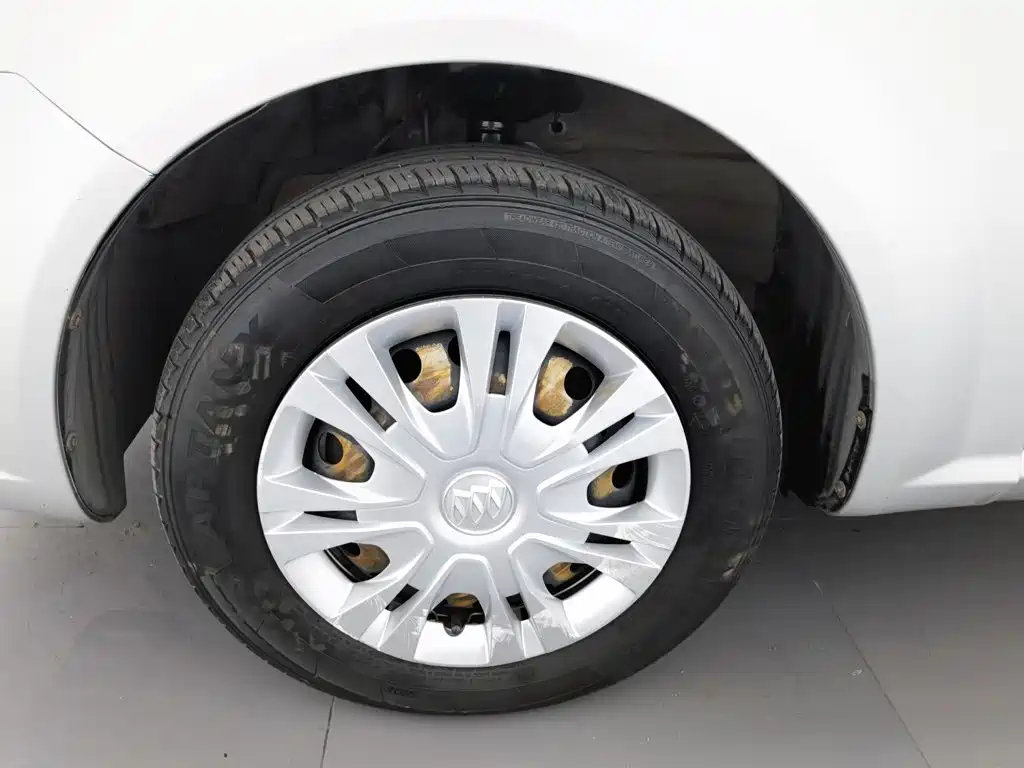 Buick Excelle — миниатюра 17