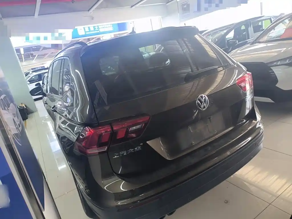 Volkswagen Tiguan L L 2017 330TSI AT