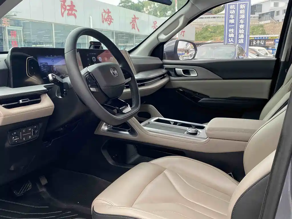 Changan 峰景房车 — миниатюра 11