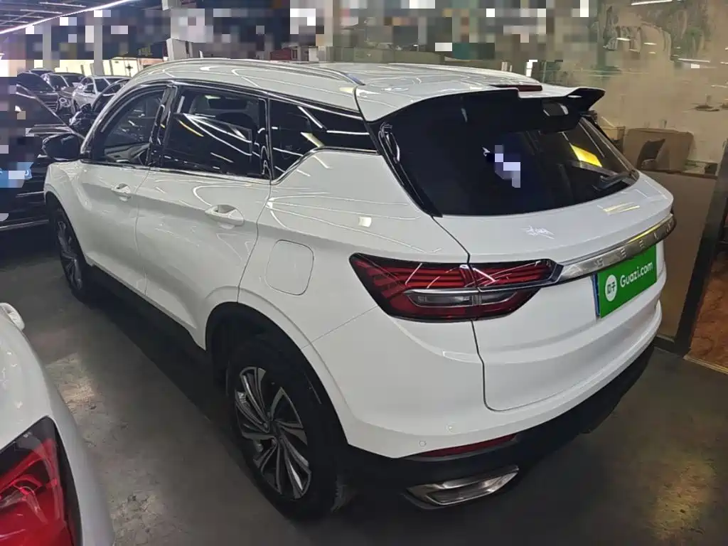 Geely Binyue — миниатюра 5