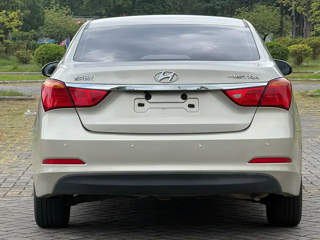 Hyundai Mistra — миниатюра 9