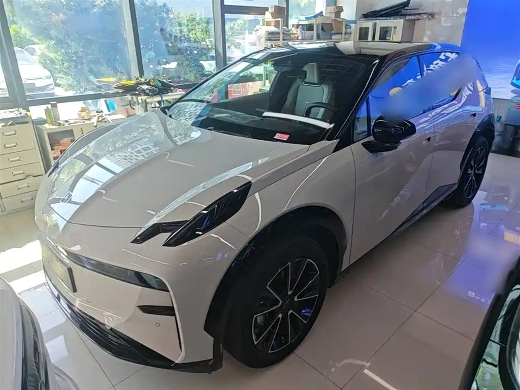 Zeekr X 2024