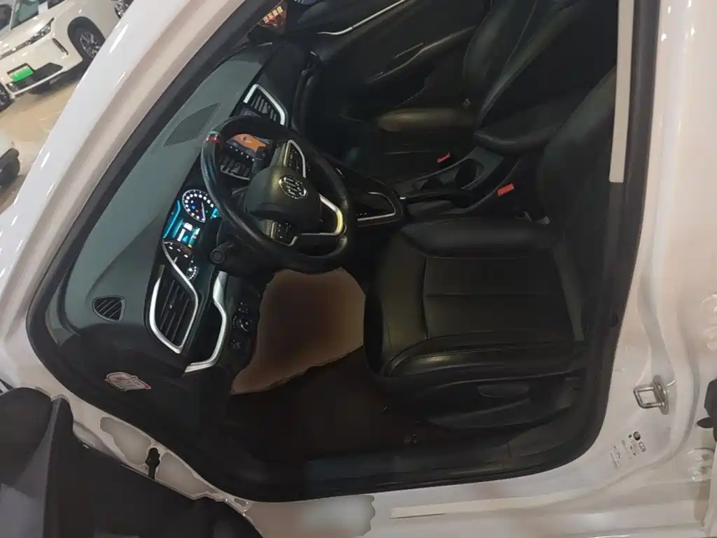 Buick Excelle — миниатюра 15