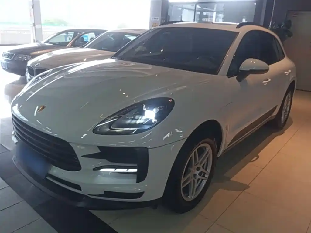 Porsche Macan 2021
