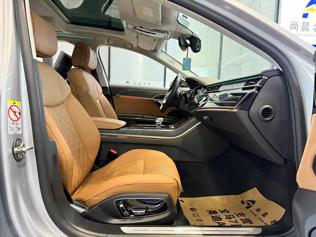 Audi A8 — миниатюра 8
